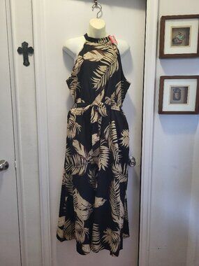 WOMENS DRESS  (NEW)
